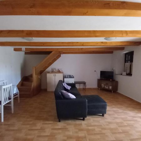 Holiday Home Loznati ツレス エクステリア 写真