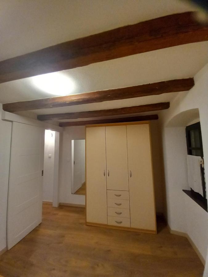 Holiday Home Loznati ツレス エクステリア 写真
