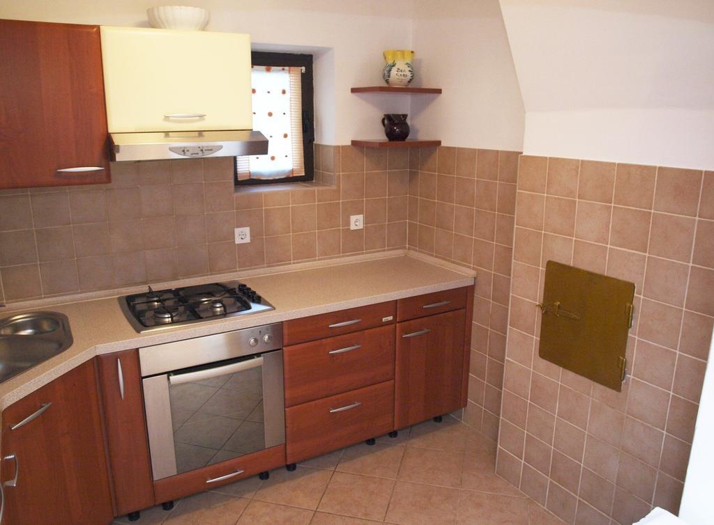 Holiday Home Loznati ツレス エクステリア 写真